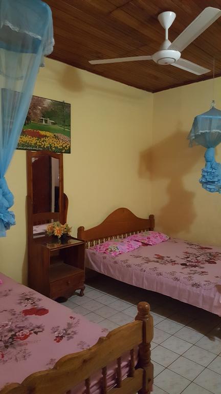 Isuruma Rest Kataragama Værelse billede